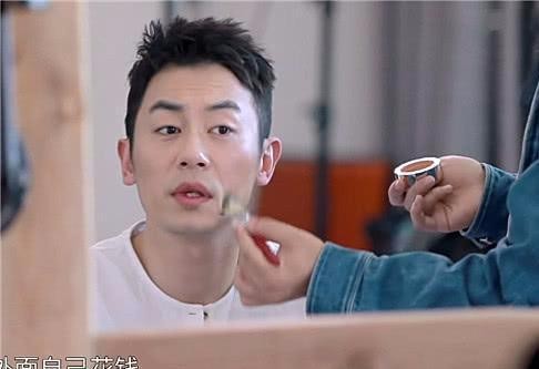 明星的化妆师有多强？看到朱亚文妆前妆后的对比，膜拜了！