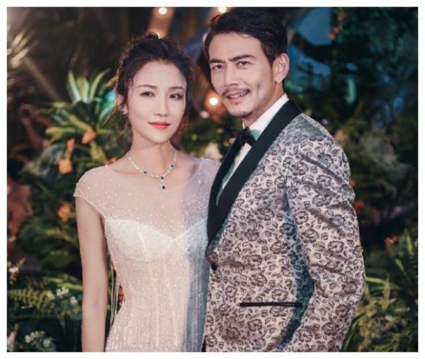 活久见，他们竟然是夫妻！这四对低调的明星夫妻，你认出来了吗？