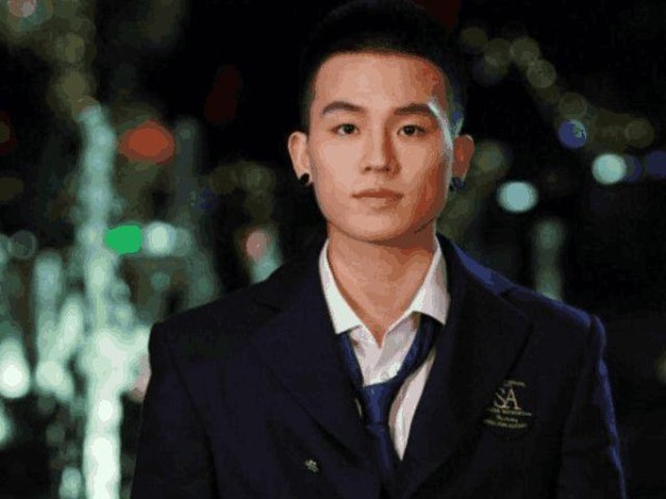 当代90后明星欧豪, 为什么不火了, 网友: 也是演技派