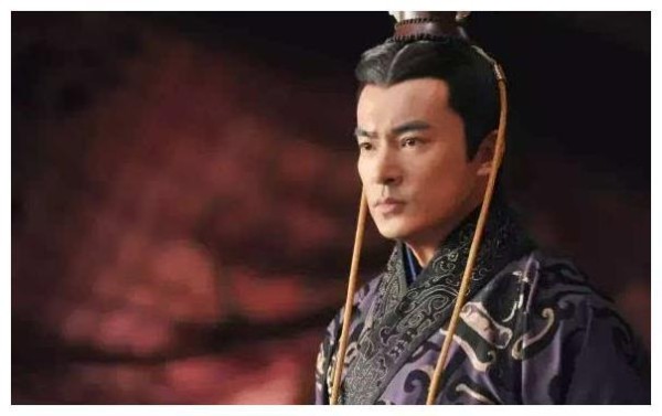 被林心如坑惨捧7年不火，搭档赵丽颖一炮而红，还是要靠后台！