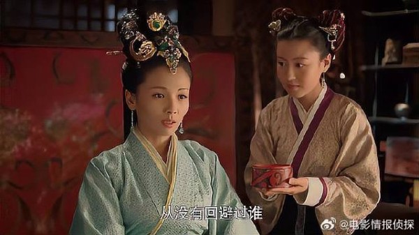 大王故意躲着芈月,宫女以为是冷落,王后却瞧出了不一样