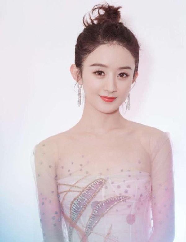 明星拍亲吻戏遇生理反应怎么办？看到赵丽颖的回答，网友称赞