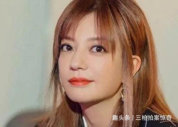 被封杀后，赵薇的海外资产被曝光，你根本想象不到它有多奢华