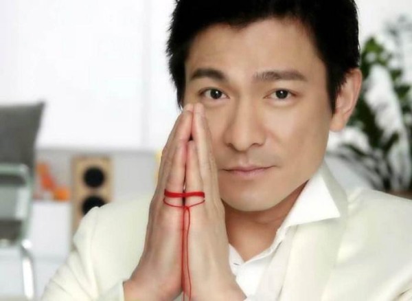 杨幂黄晓的明等明星不愿意曝光孩子正面照