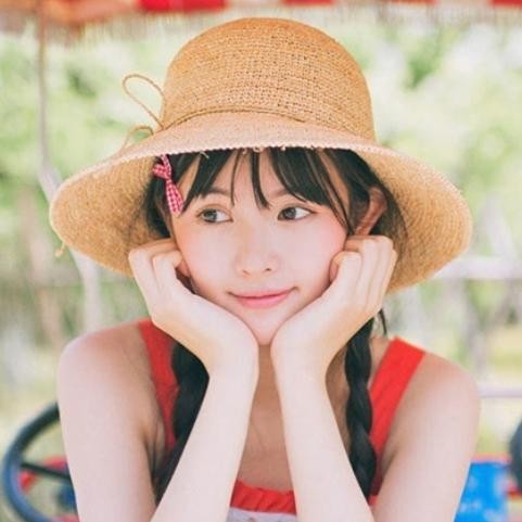 有主见的女孩子怎么追,两个男人追一个女孩子该怎么做