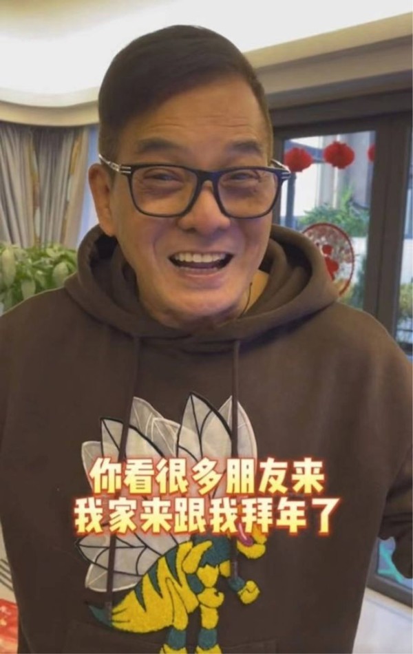 豪宅养老，妻儿作伴，这些艺人晚年生活真不错！