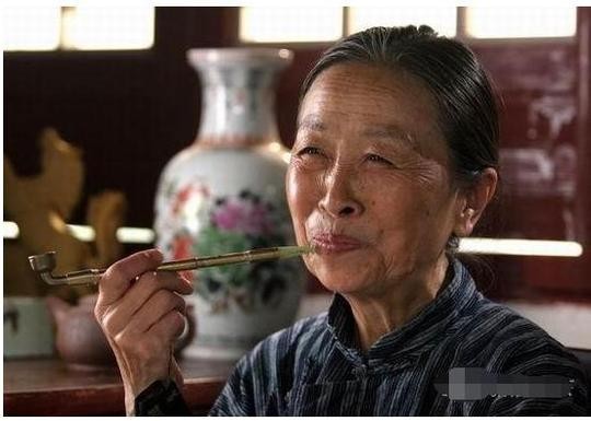 81岁张少华，女儿是大美女，女婿竟是他，终身成就奖