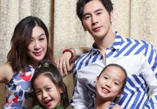 娱乐圈中知名的5对“姐弟恋”：一对全网秀恩爱，一对如今已离婚