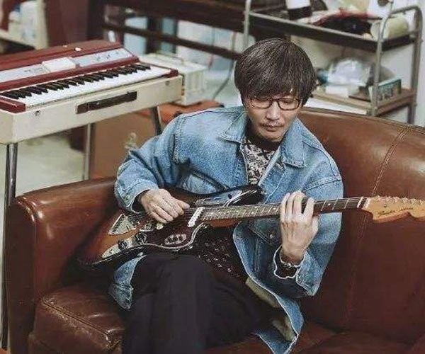 张亚东现状情史 哪个女人能够接受这样的人啊