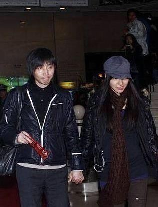张亚东是真女神收割机，高圆圆瞿颖莫文蔚，如今50岁依旧有少年感