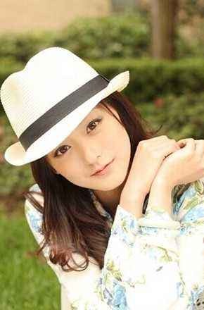 何泓姗结婚了吗老公是谁性格资料被曝家里超有钱是真的吗