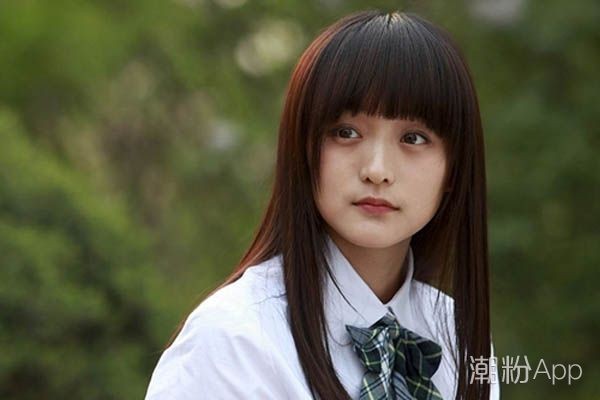何泓姗个人资料家庭背景 泓姗的男朋友是谁
