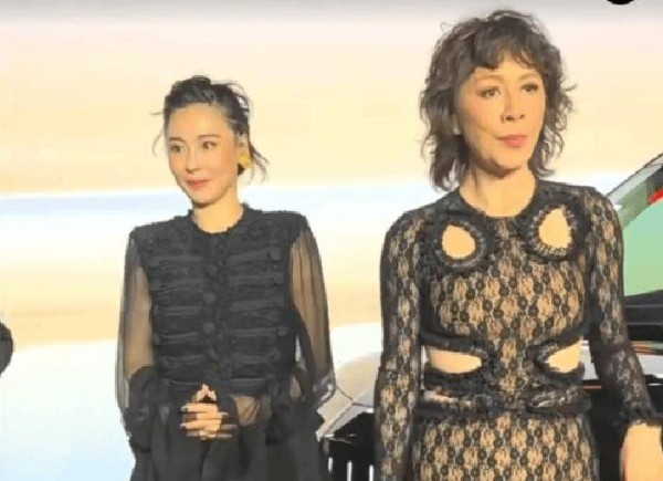 女星同台冷场引热议，孙红雷眼神戏藏玄机！