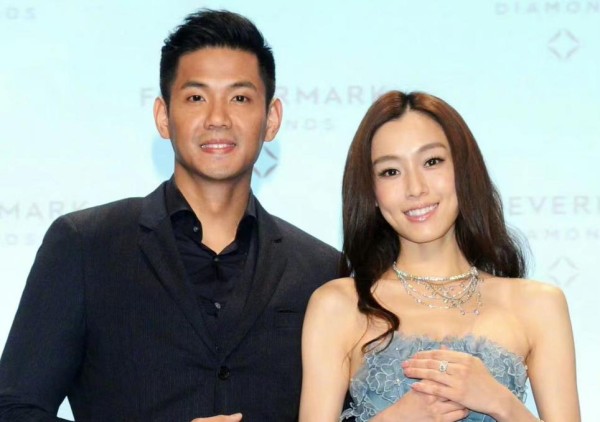 同性形婚？陈建州禁不起细扒，他和范玮琪的婚姻信息量太离谱