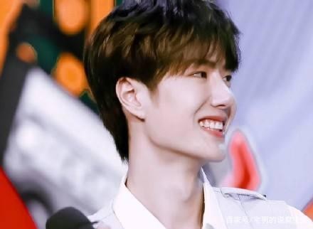 这部关于明星题材的腐剧，很切合明星圈的实际情况，肖战就遇上了