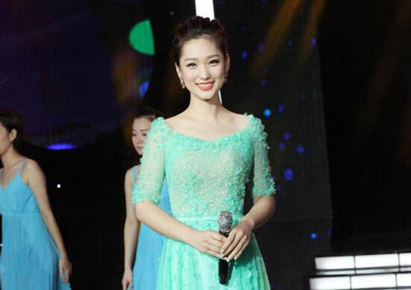 崔新琴个人资料女儿是谁 黄晓明崔新琴关系