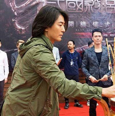 红过四大天王, 如今销声敛迹, 陈小春说出郑伊健落魄真相