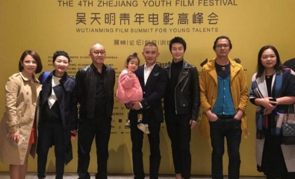 40岁聂远全家近照: 前妻离婚后消失银幕, 现任妻子美丽女儿可爱
