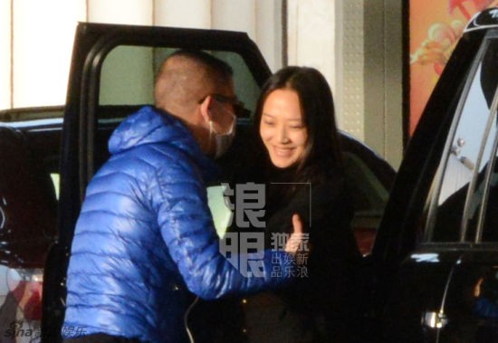 2014年1月聂远回京女友甜蜜接机