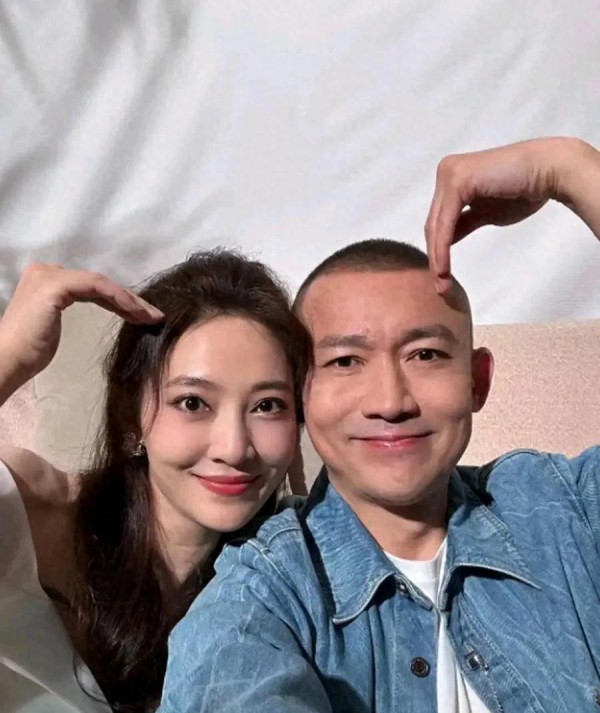聂远澄清“每月给妻子300万”传闻：实则所有收入全交妻子