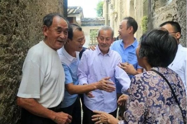 为啥现在的孩子不想和亲戚打交道？不是“忘本”，4个原因很现实