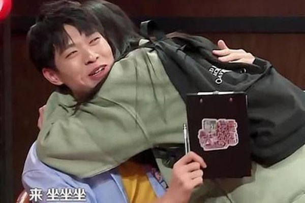 杨幂魏大勋真的在一起了吗 有些粉丝互相看不上对方