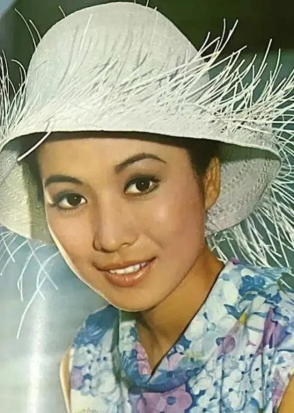 千面女郎～井莉，曾是邵氏第一花旦，狄龙的最佳银幕情侣