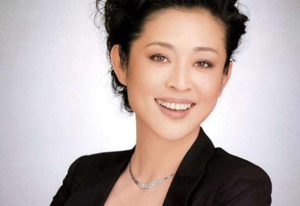 倪萍的五段感情经历：可谓曲折坎坷