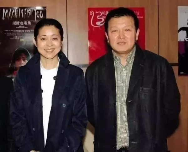 倪萍的情史：29岁与郭达相恋，32岁与陈凯歌同居，46岁终获幸福