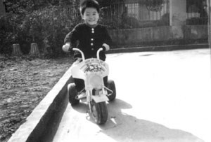 8岁接触台球15岁刮起"旋风"--揭密丁俊晖的童年