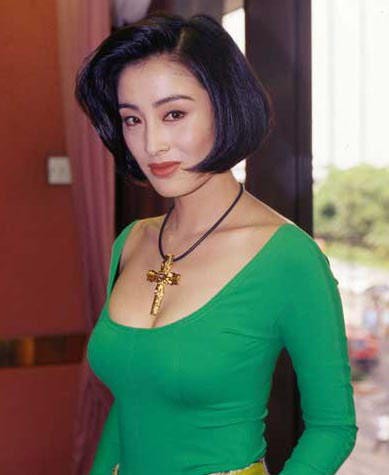 盘点那些惊艳时光至今美艳的10大美女明星，第一名你绝对猜不到