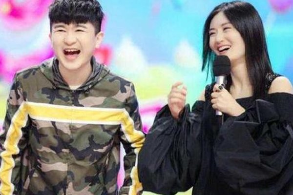 张大大和谢娜的那件事怎么回事 踩着谢娜上位而且不说谢谢