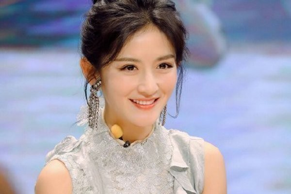 张大大和谢娜的那件事怎么回事 踩着谢娜上位而且不说谢谢