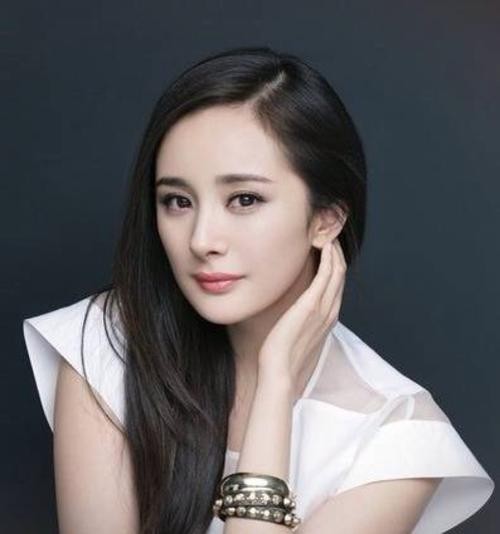 杨幂家世简介 演员杨幂家庭背景父母资料爷爷是谁干什么的