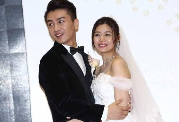 “同姓恋”明星夫妻，第一对不红但幸福，最后一对至今都没有孩子