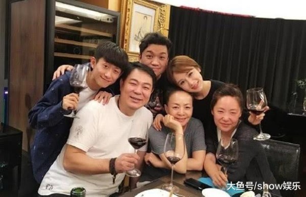 《家有儿女》演员现状: 杨紫、张一山爆红, 他去世11年少有人知