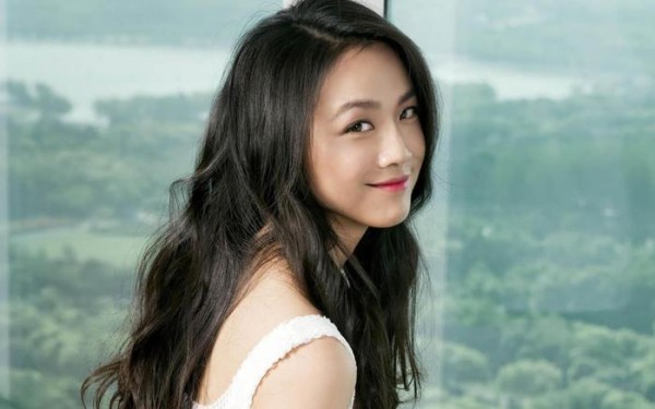 嫁给外国人的5大女星，前4位都保留自己国籍，最后一位成了外国人