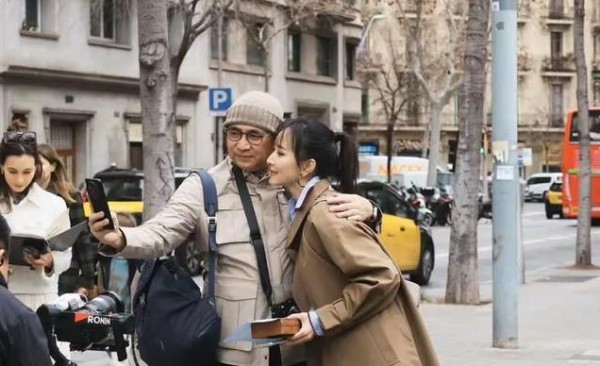 《跨国婚姻真甜！四对夫妻甜蜜互动，背后藏着这些爱情秘诀》
