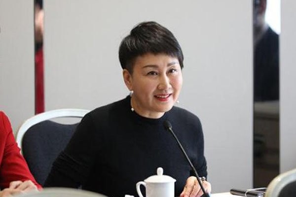 张凯丽老公不是大山吗 两个人一起上了春晚就被传是夫妻