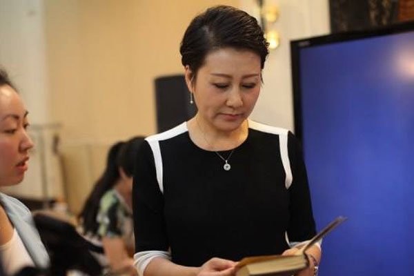 张凯丽老公不是大山吗 两个人一起上了春晚就被传是夫妻