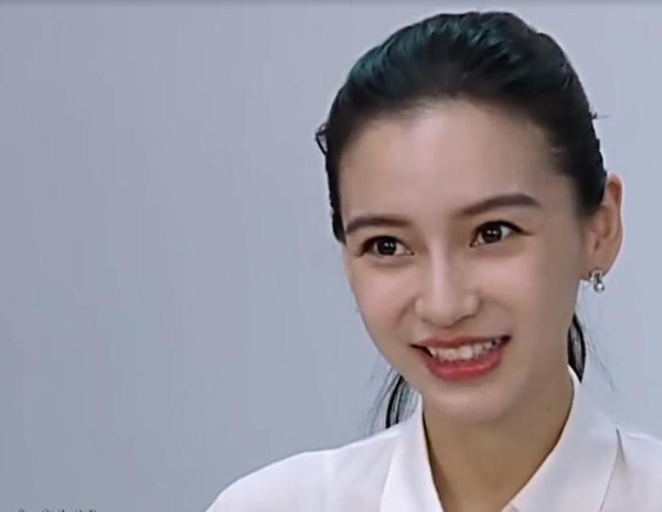 当红明星拥有孩子后，性情大变，其中就有谢娜与杨颖夫妇