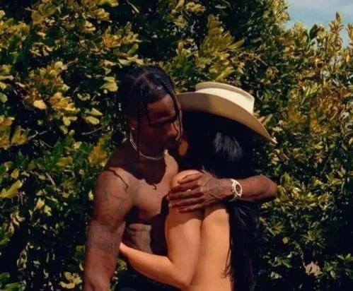 金小妹和Travis结婚了么？Kylie Jenner他们有几个孩子？