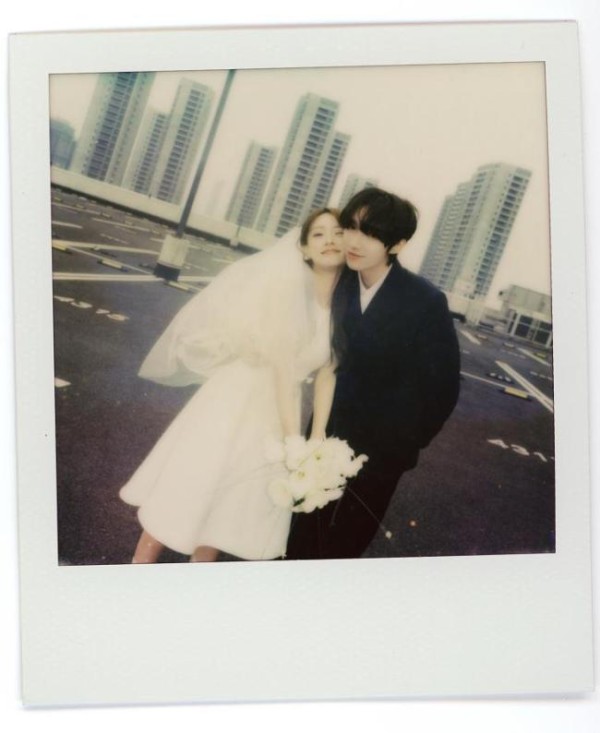 赵磊晒结婚证官宣结婚 其老婆身份曝光 多年恋情终成正果