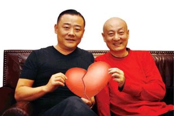 关栋天和关晓彤的关系 谁在捧她到底有什么背景