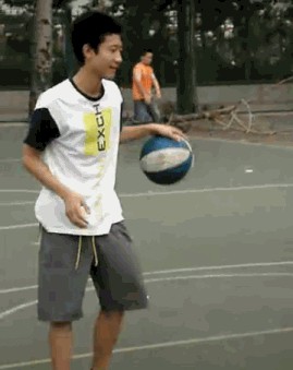 明星组球队什么水平？2人曾打过职业中锋是世界冠军