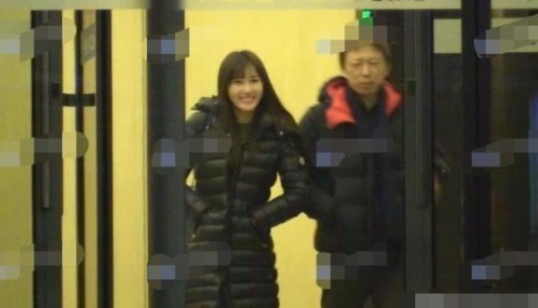 张朝阳和公司艺人约会，女方曾经出演《匆匆那年》，私照清纯甜美
