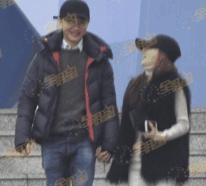黄轩到底有女朋友吗抑郁与蒋雯丽有关？ 蒋雯丽黄轩难掩地下恋情