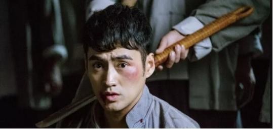 他原本是一线男星，竟然掉到了二三线！还给陈思诚做配角被群演打