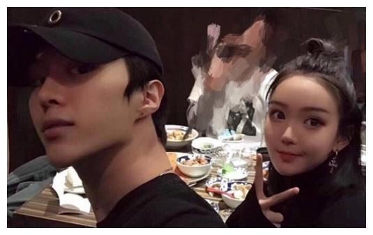 18岁范丞丞和女友亲密照流出,网友:这是要走姐姐范冰冰的老路