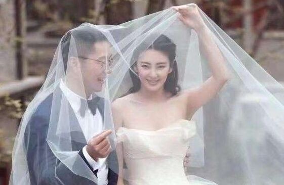张雨绮袁巴元复合了吗 牵手逛街给宝宝过生日疑似和好